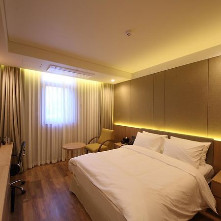 Benikea The H Hotel Hwaseong Ngoại thất bức ảnh
