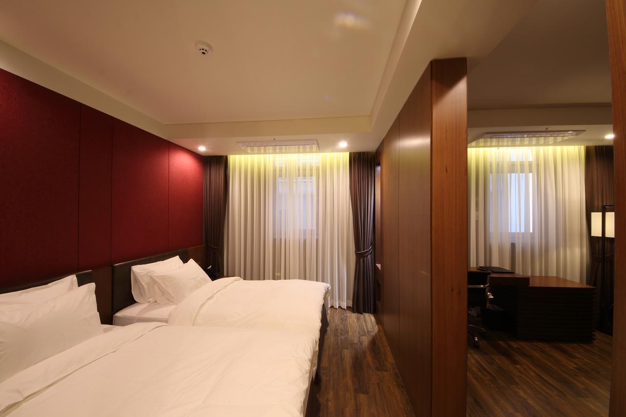 Benikea The H Hotel Hwaseong Ngoại thất bức ảnh