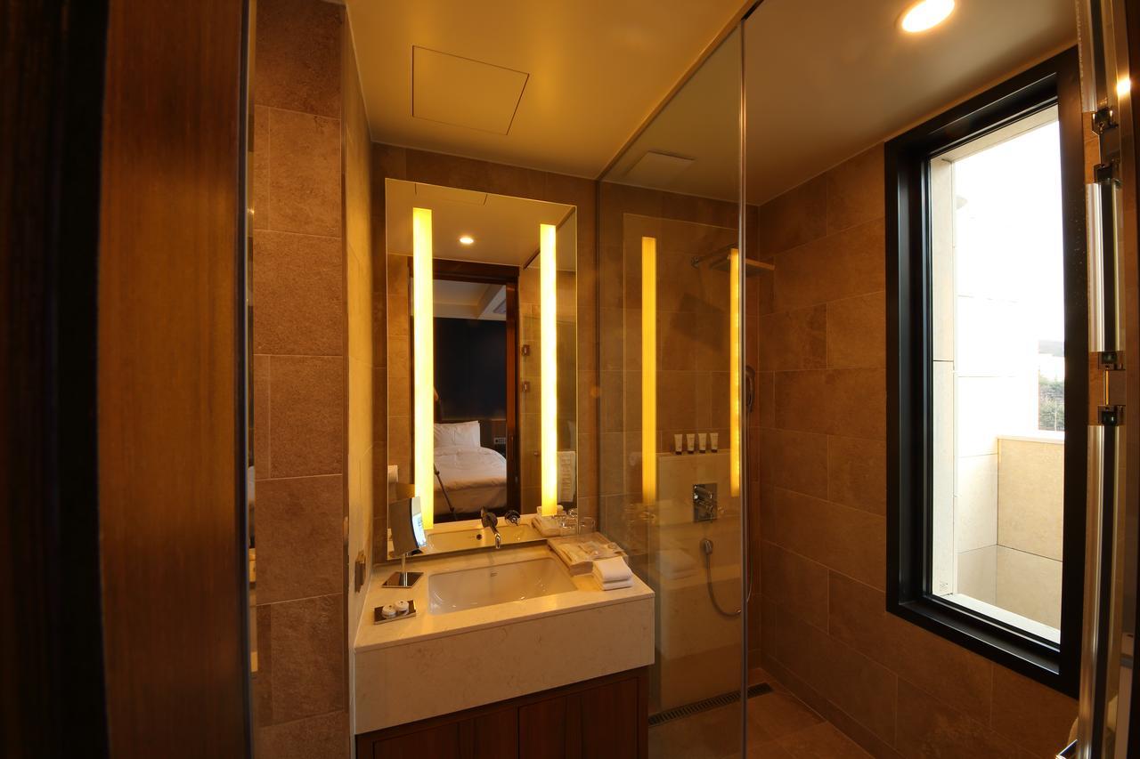 Benikea The H Hotel Hwaseong Ngoại thất bức ảnh