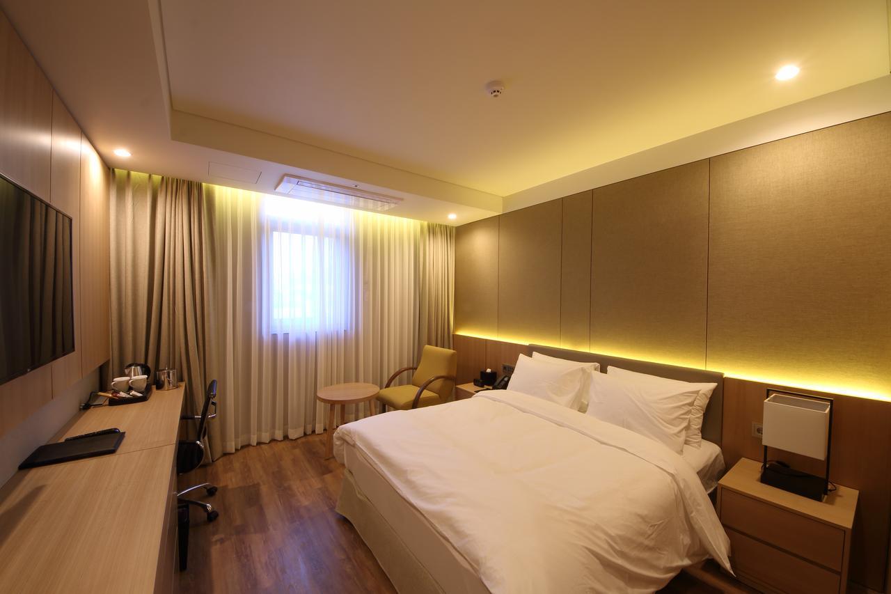 Benikea The H Hotel Hwaseong Ngoại thất bức ảnh